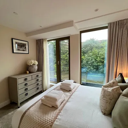 The Noir Blanc Retreat At Ryedale House * York